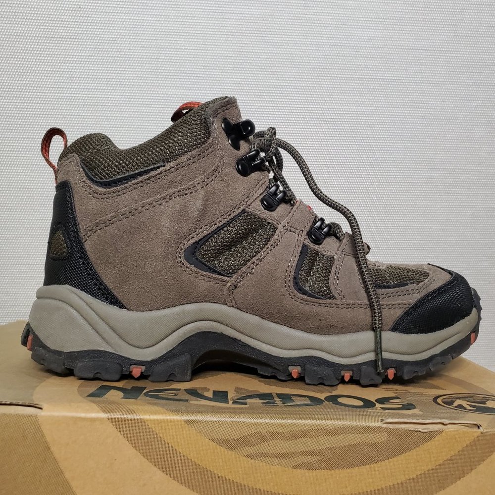 Nevados Boomerang II, Mid, Woman's Hiking Boot, 6.5 - EUC - Picture 6 of 11